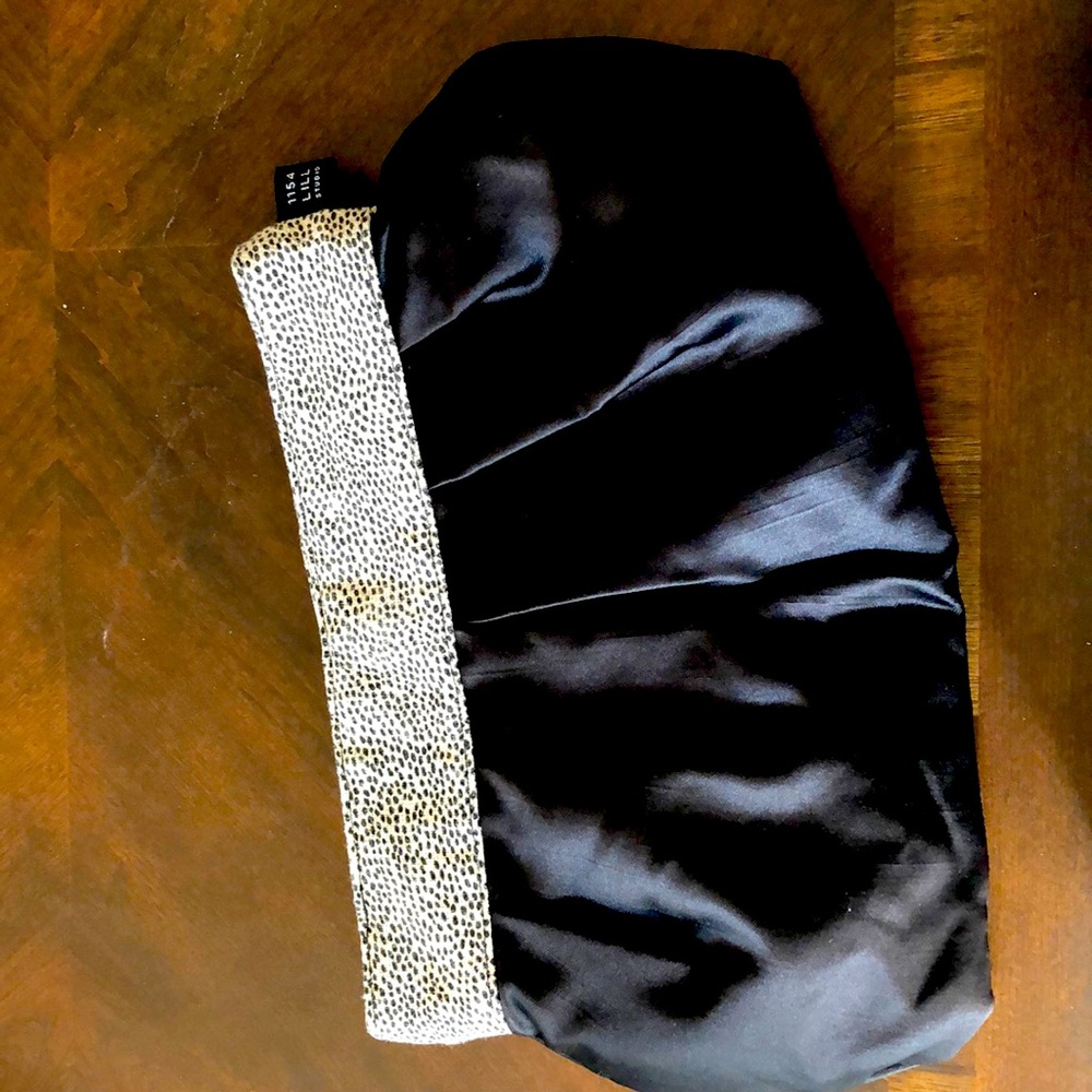 1154 LILL Studio Clutch